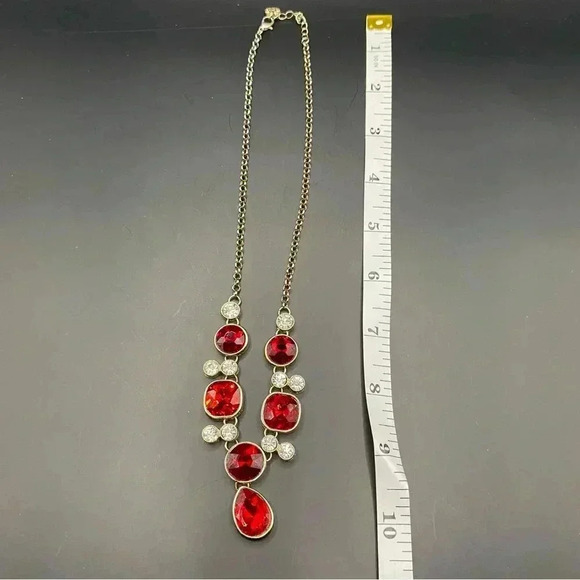 VGT Ruby Gold-tone Rhinestone Crystal Jewelry Set Necklace Earrings Bracelet - Picture 8 of 11